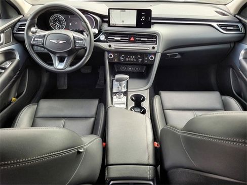 Used 2025 Genesis G70 2.5T image 13