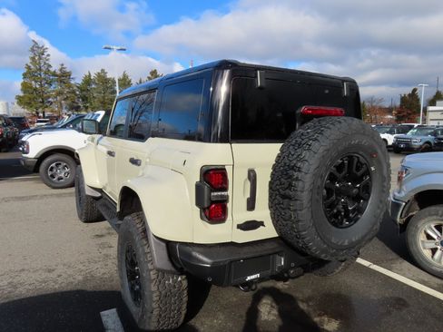 New 2025 Ford Bronco Raptor image 6