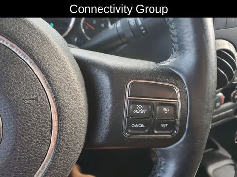 Used 2015 Jeep Wrangler Unlimited Sport w/ Connectivity Group image 17