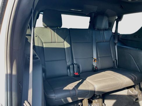 Used 2024 Chevrolet Tahoe RST w/ Luxury Package AWD/4WD image 29