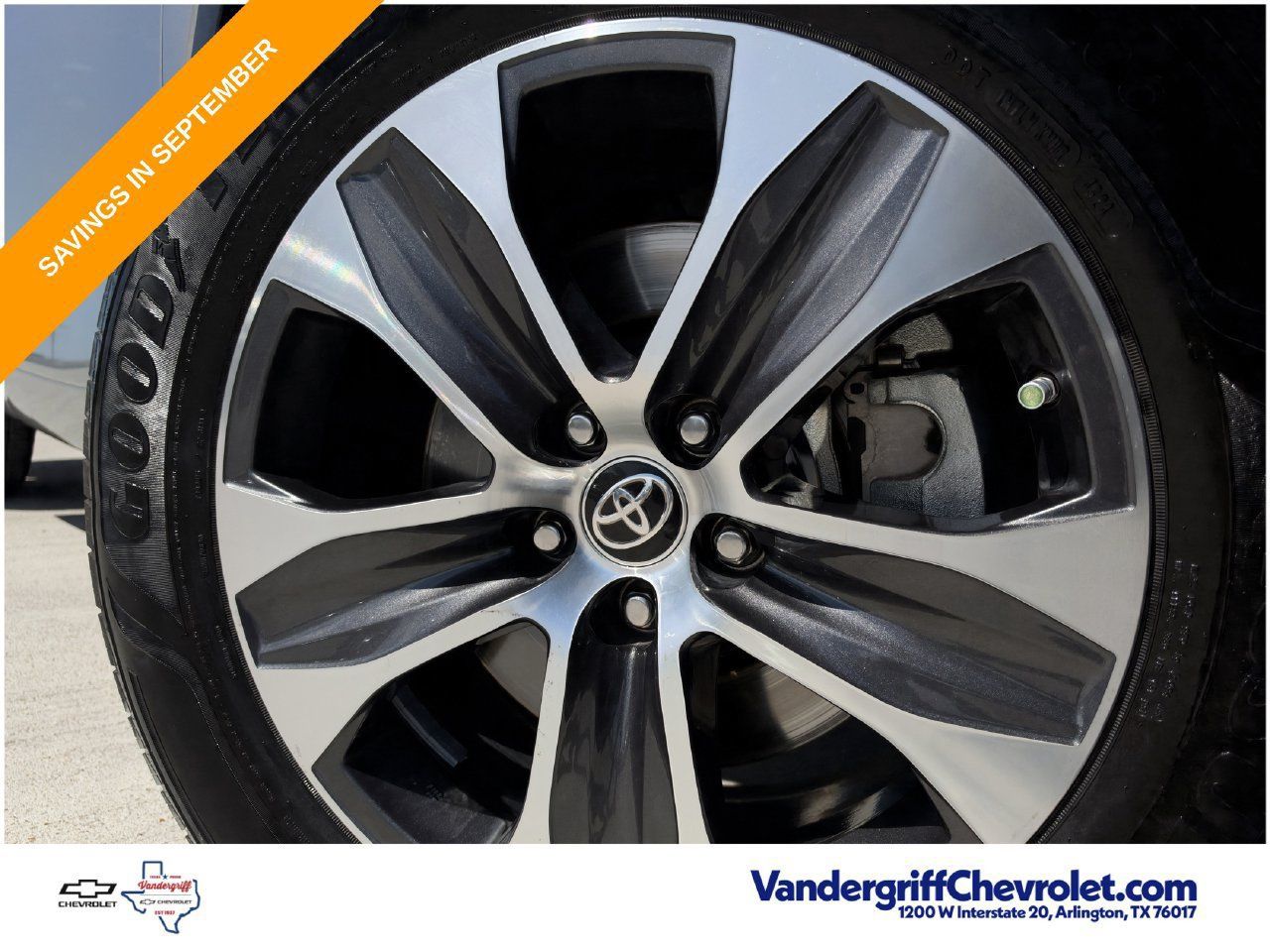 Used 2021 Toyota Highlander XLE FWD image 9