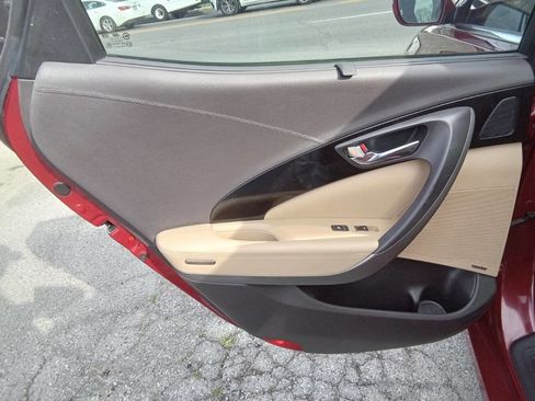 Used 2012 Hyundai Azera w/ Technology Pkg image 12