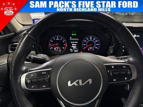 Used 2022 Kia K5 EX w/ EX Premium Package image 6