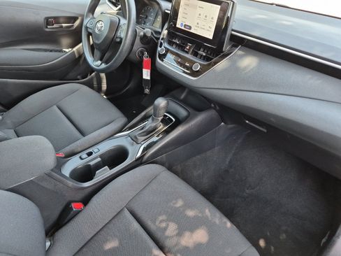 Certified 2025 Toyota Corolla LE FWD image 14