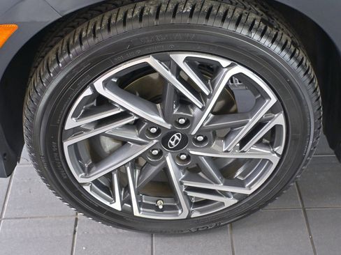 Used 2022 Hyundai Kona N Line image 8