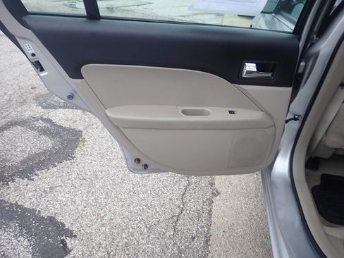 Used 2009 Ford Fusion S image 13