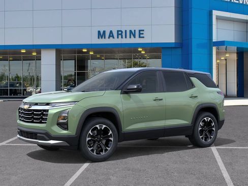 New 2026 Chevrolet Equinox LT w/ Convenience Package II FWD image 2