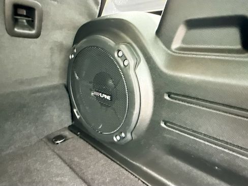 Used 2023 Jeep Wrangler Unlimited w/ Cold Weather Group AWD/4WD image 30