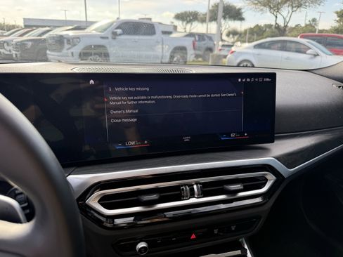 Used 2024 BMW 330i Sedan w/ Convenience Package image 19