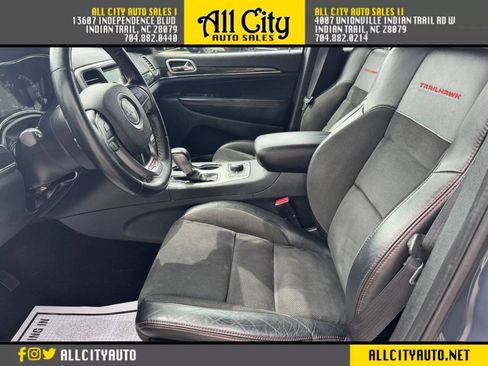 Used 2018 Jeep Grand Cherokee Trailhawk AWD/4WD image 10
