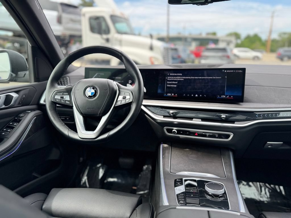 Used 2024 BMW X5 xDrive40i AWD/4WD image 13