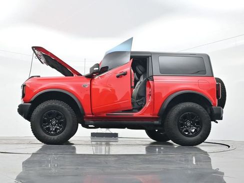 Used 2022 Ford Bronco Wildtrak AWD/4WD image 38