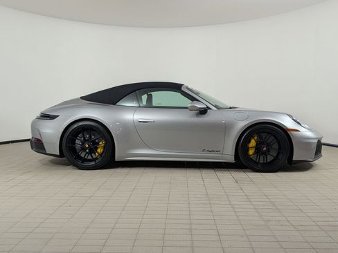 New 2026 Porsche 911 Carrera GTS RWD image 9