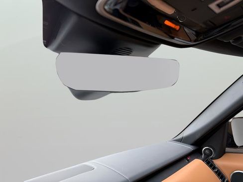 Used 2022 Land Rover Range Rover Sport SVR image 26