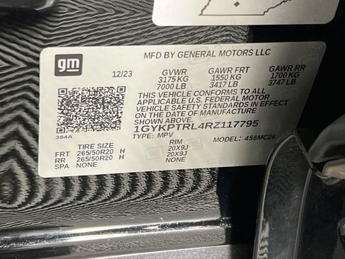 Used 2024 Cadillac Lyriq Sport w/ LPO, Floor Liner Package AWD/4WD image 32