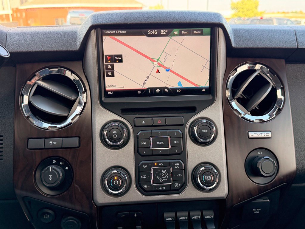 Used 2016 Ford F250 Lariat w/ Lariat Ultimate Package AWD/4WD image 38