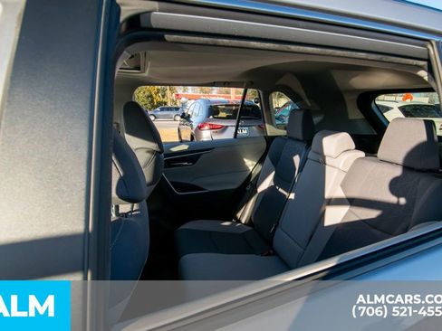 Used 2019 Toyota RAV4 XLE image 11