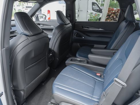 Certified 2026 INFINITI QX60 Sport w/ Dark Cargo Package AWD/4WD image 30