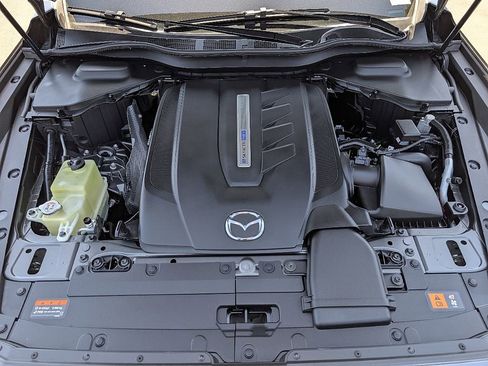 Used 2024 MAZDA CX-90 Plug-In Hybrid w/ Preferred AWD/4WD image 17