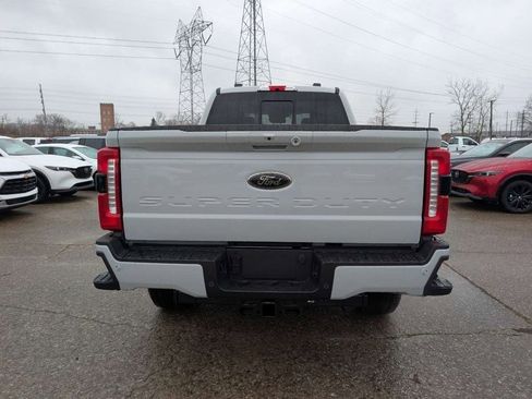 New 2026 Ford F250 Lariat w/ Black Appearance Package image 4