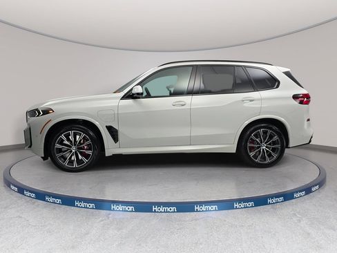 New 2026 BMW X5 xDrive50e w/ M Sport Package AWD/4WD image 8