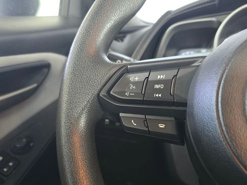 Used 2019 Toyota Yaris L FWD image 7
