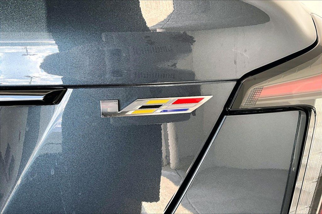 Used 2026 Cadillac CT5 V w/ Technology Package RWD image 39