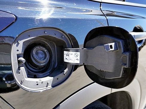 Certified 2023 Nissan Rogue S FWD image 13