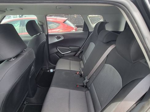 Used 2020 Kia Soul LX FWD image 11
