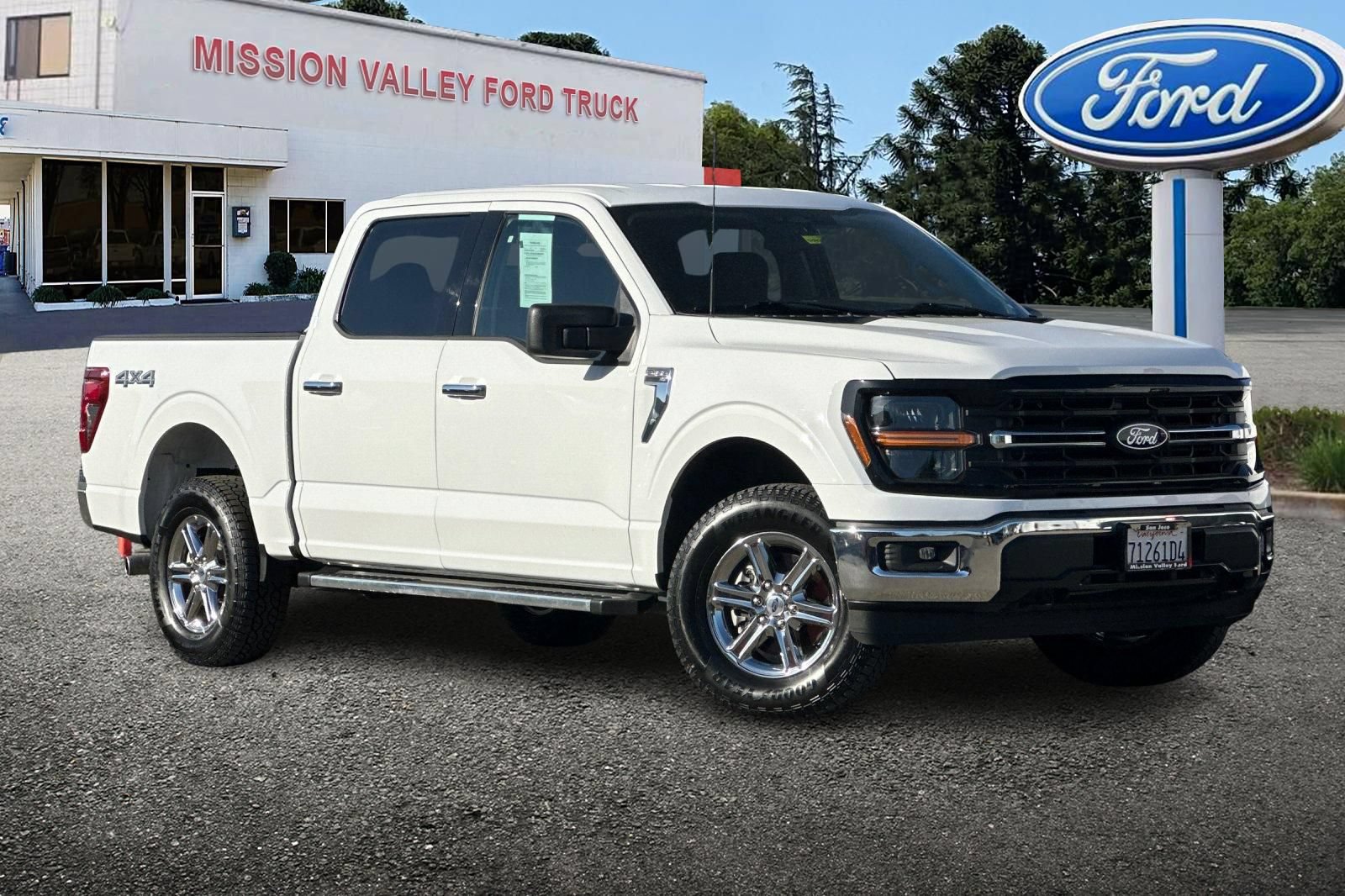 Used 2025 Ford F150 XLT w/ Equipment Group 301A Standard AWD/4WD image 2