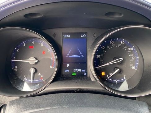 Used 2022 Toyota C-HR XLE image 46