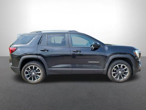 Used 2026 GMC Terrain Elevation w/ Elevation Premium Package FWD image 6
