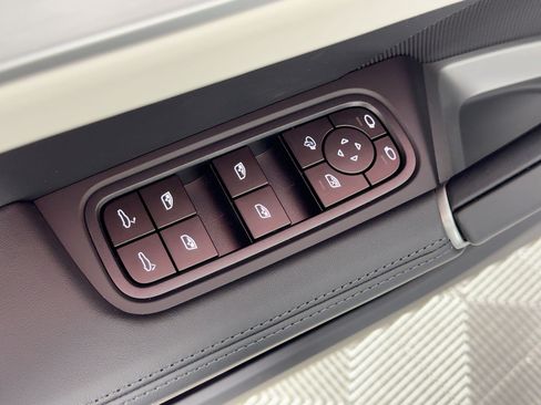 Certified 2026 Porsche Cayenne Coupe AWD/4WD image 14