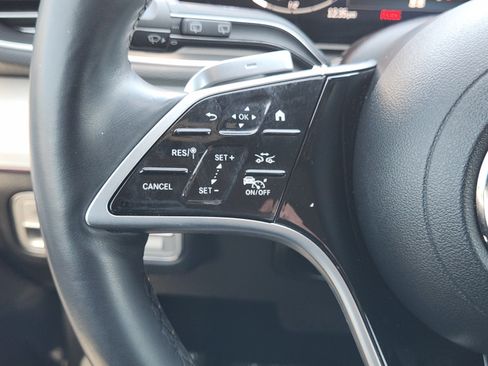 Used 2024 Mercedes-Benz GLS 450 4MATIC image 27