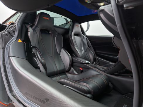 Used 2020 McLaren 720S Spider RWD image 25