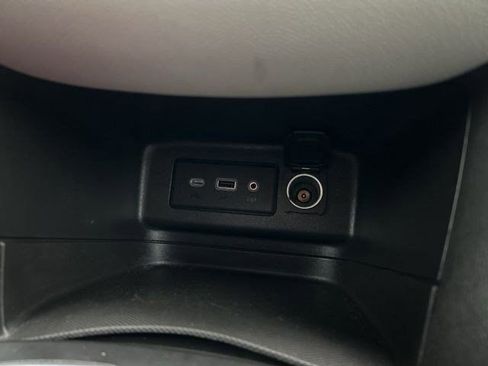 Used 2020 Chevrolet Equinox LS w/ LS Convenience Package image 27