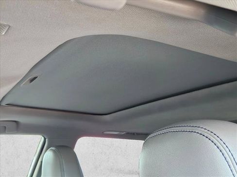 Used 2018 Toyota Highlander XLE AWD/4WD image 29