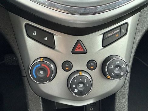 Used 2020 Chevrolet Sonic LT w/ Convenience Package image 26