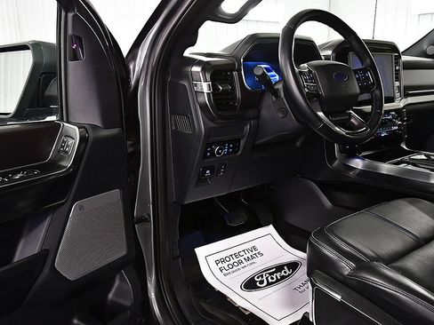 Used 2025 Ford F150 Platinum AWD/4WD image 17