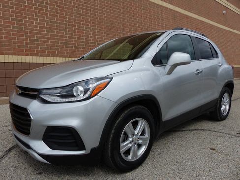 Used 2019 Chevrolet Trax LT w/ LT Convenience Package image 5