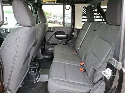 Used 2020 Jeep Wrangler Unlimited Sport image 13