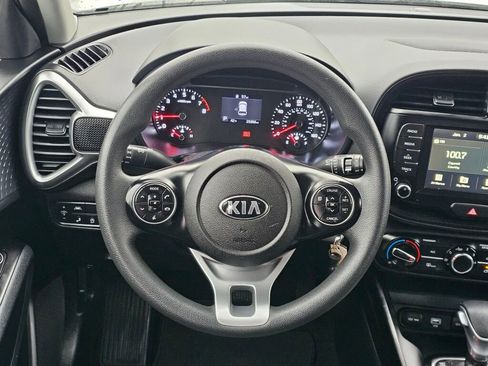 Used 2021 Kia Soul S image 17