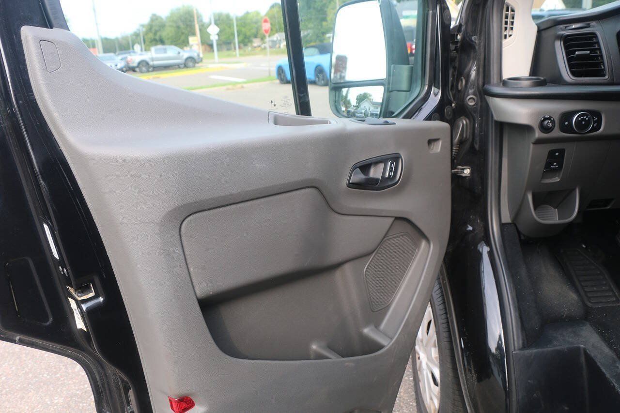 Used 2023 Ford Transit 350 XLT RWD image 29