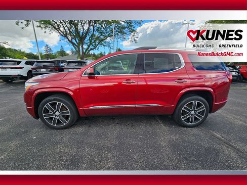 Used 2019 GMC Acadia Denali w/ Technology Package AWD/4WD image 6