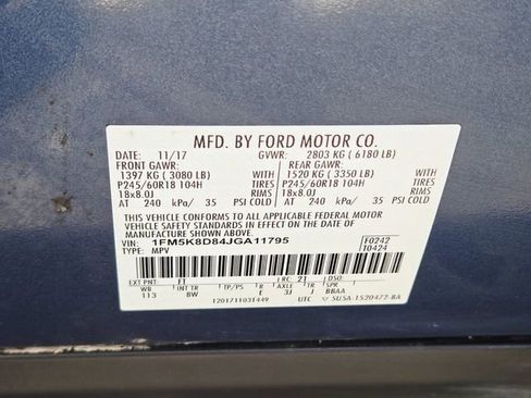 Used 2018 Ford Explorer XLT image 37