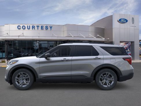 New 2026 Ford Explorer Active w/ Active Comfort Package AWD/4WD image 3