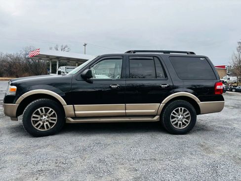 Used 2013 Ford Expedition XLT image 12