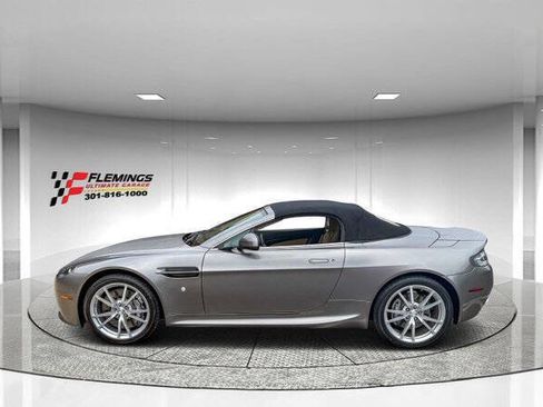 Used 2015 Aston Martin V8 Vantage Roadster image 10