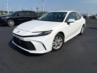 Used 2025 Toyota Camry LE FWD video 1