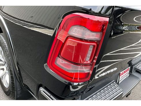 Used 2022 RAM 1500 Limited w/ Body-Colour Bumper Group AWD/4WD image 28
